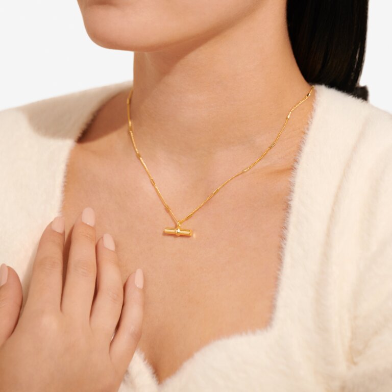 Aura Gold Bar Necklace
