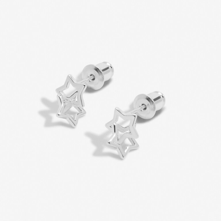 Forever Yours 'Amazing Auntie' Earrings In Silver Plating