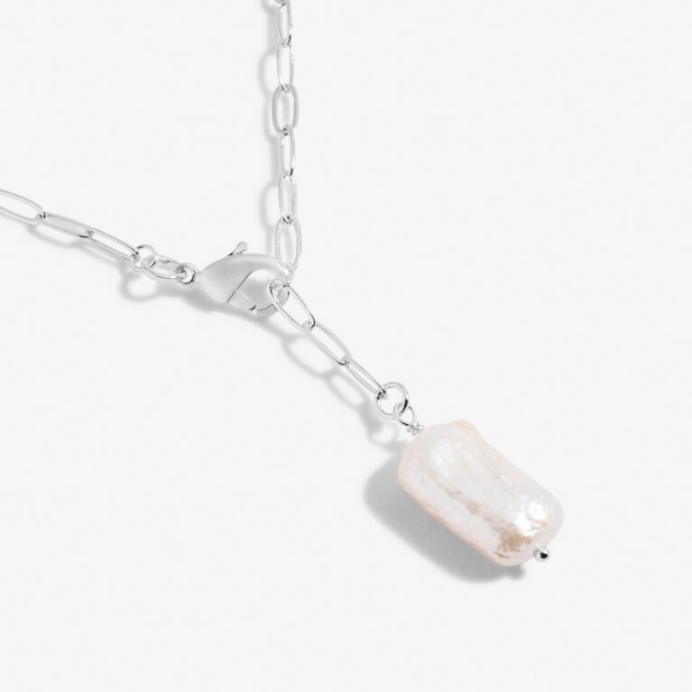 Lumi Pearl Silver Chain Necklace