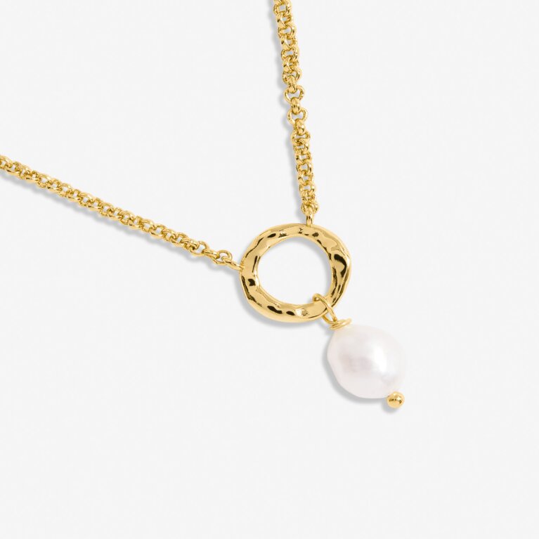 Solaria Baroque Pearl Necklace In Cubic Zirconia And Gold Plating