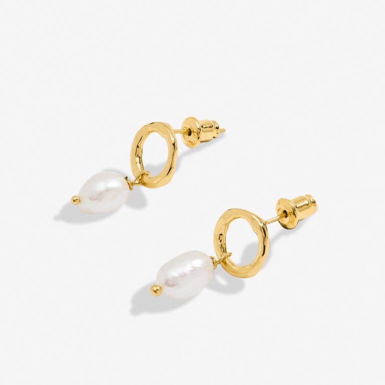 Solaria Baroque Pearl Loop Hoop Earrings In Gold Plating
